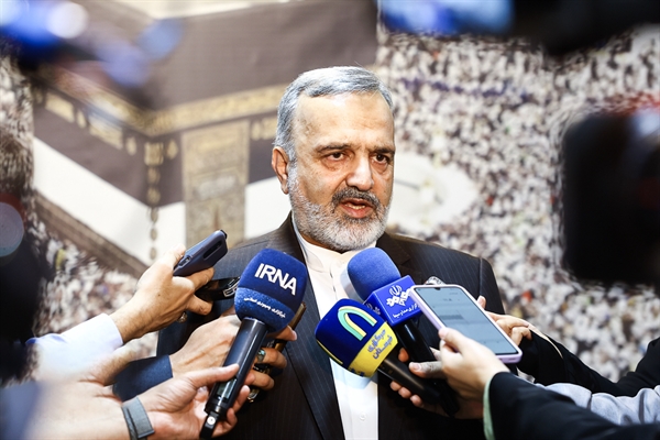 رئیس سازمان حج و زیارت در جمع خبرنگاران: بدنبال افزایش اعزام های عمره مفرده هستیم/ارتقا خدمت رسانی به زوار عتبات با تنوع بسته های سف
